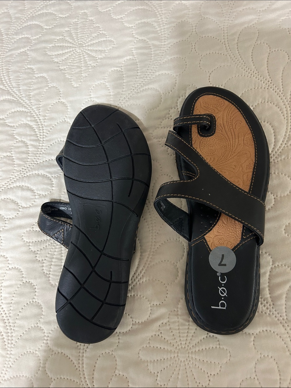 b.o.c. Women's Black and Tan Cross-Strap Comfort Sandals